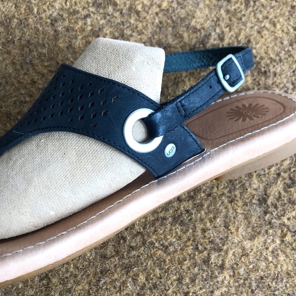 Ugg Australian Vivian II Black Leather Laser Cut , Sling Back Sandals Size 7 - Picture 4 of 9